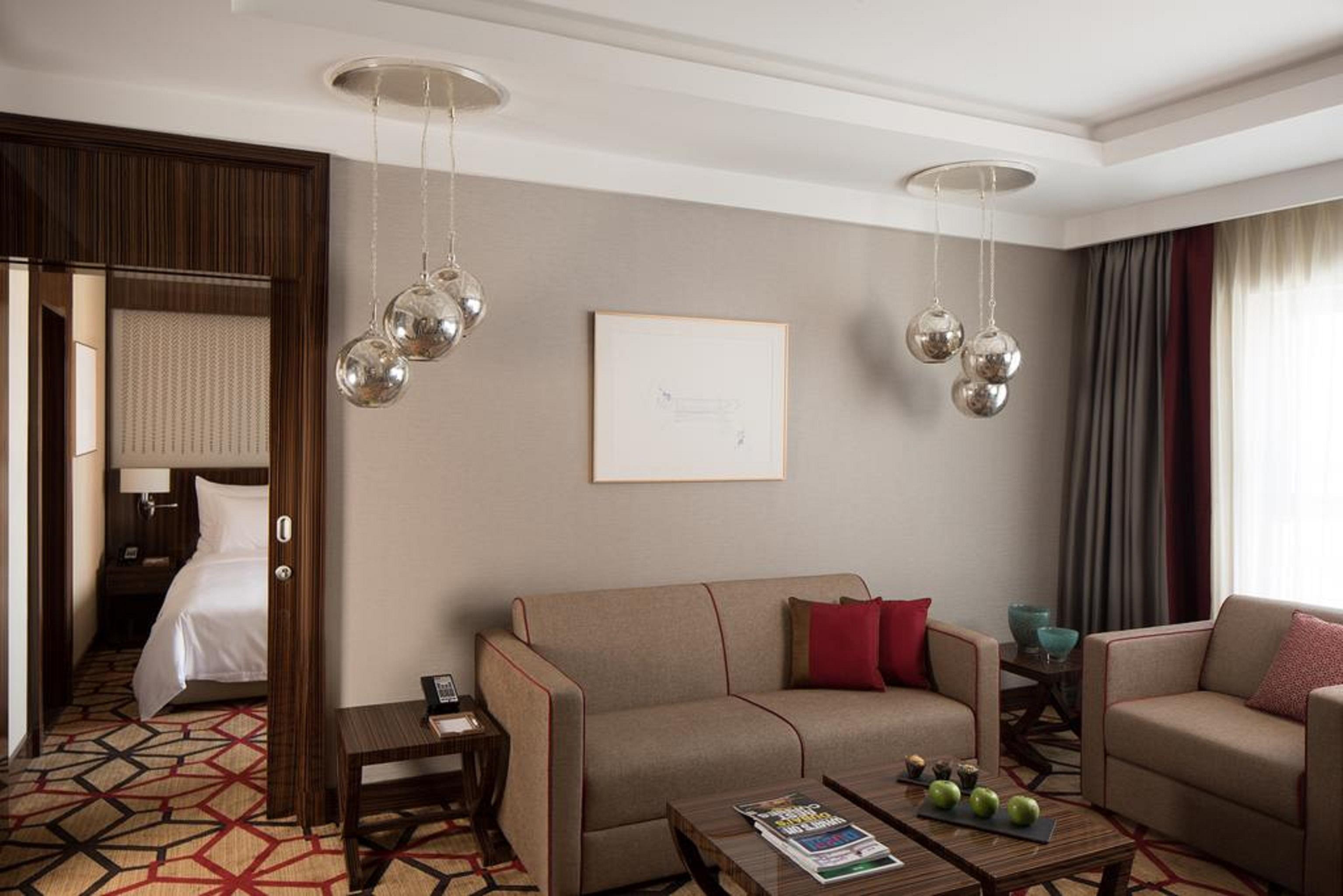 Dusit D2 Kenz Hotel Dubai Esterno foto