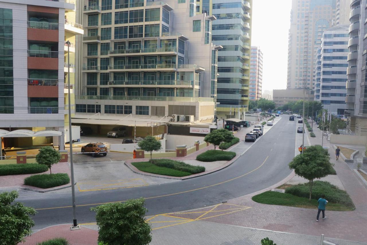 Dusit D2 Kenz Hotel Dubai Esterno foto